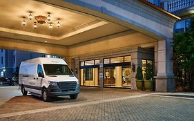 Woolley'S Classic Suites