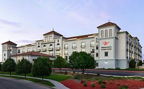 Woolley'S Classic Suites